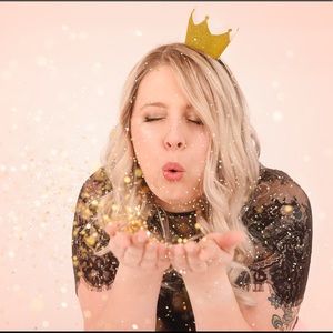 Meet your Posher, Ayla